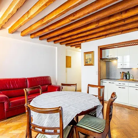 Apartment Guestready - Parisian Charm Steps From Pantheon Paris